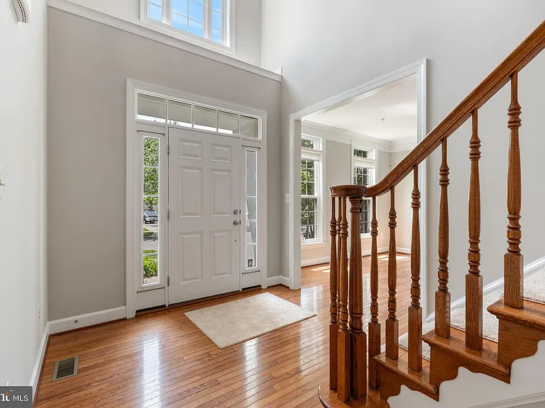 15436 Symondsbury Way — Photo 5