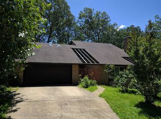 10513 Arrowood St, Fairfax, VA 22032