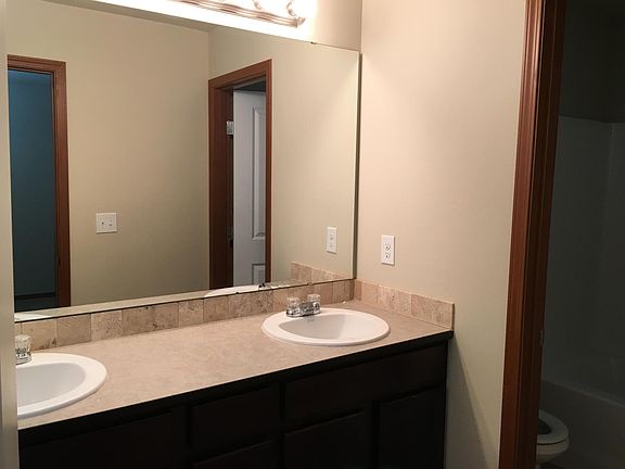 5th image of 319 Yauger Way NW #101