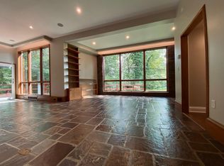 3320 Wexford Rd, Gibsonia, PA 15044