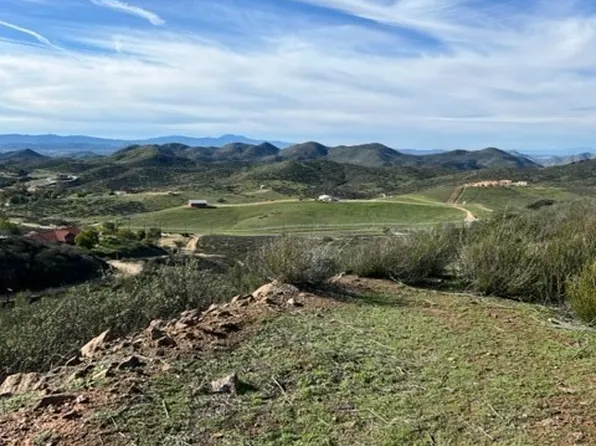 33120 Newby Rd #18, Hemet, CA 92543
