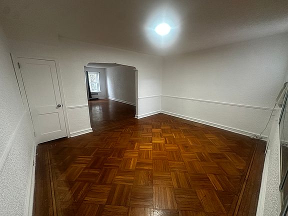 5th image of 7864 Provident St