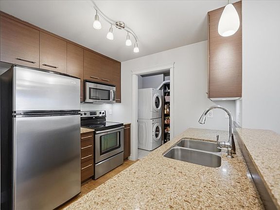 3rd image of 2343 Atkins Ave #319
