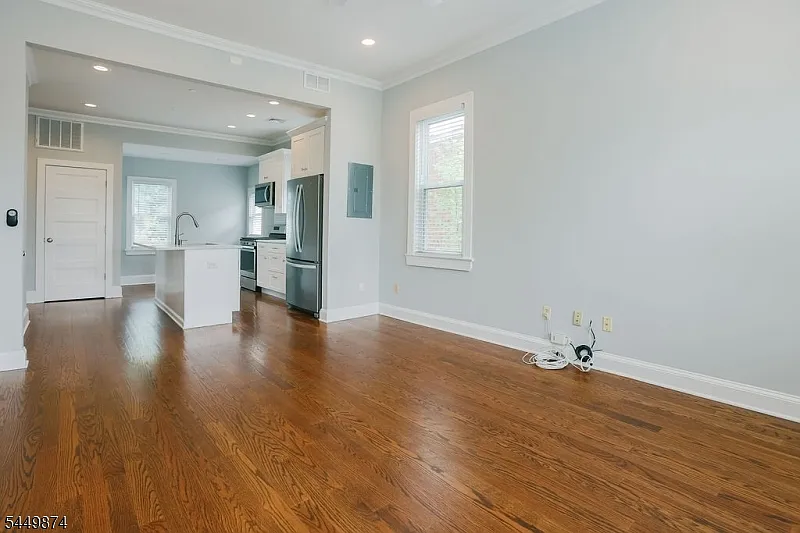 1 bed, 1.0 bath, $2,695 — Photo 4