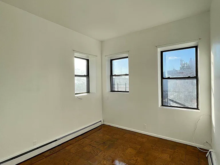301 E 110th St #4D — Photo 9