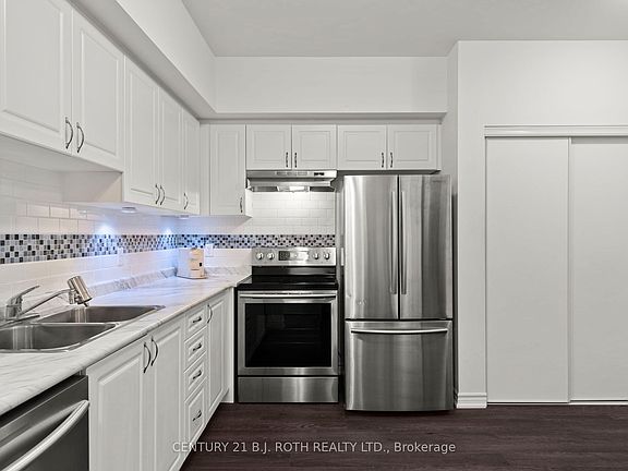 5th image of 40 Ferndale Dr S #204