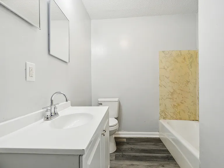 162 Hoover Dr — Photo 13
