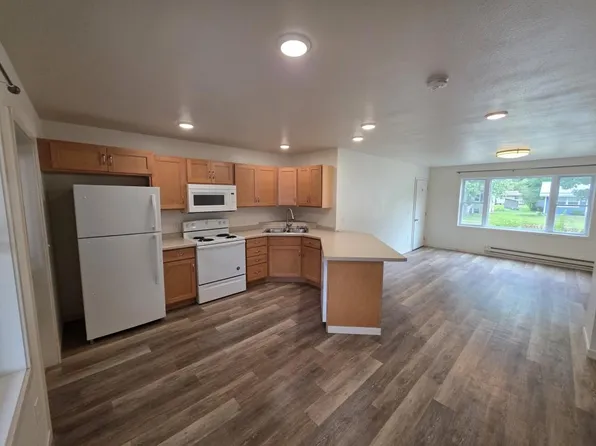 1315 Butts Ave APT 1, Tomah, WI 54660