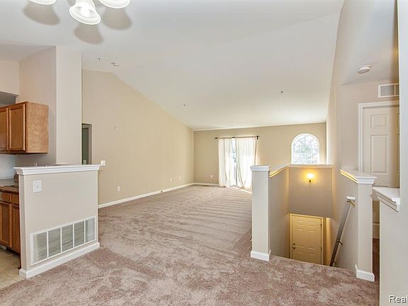 3rd image of 3294 Wilkerson Cir