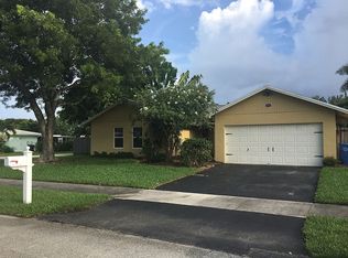 1700 NW 43rd St, Oakland Park, FL 33309