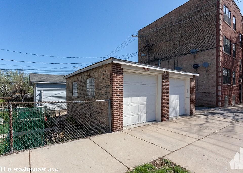 1st image of 2901 N Washtenaw Ave #1116