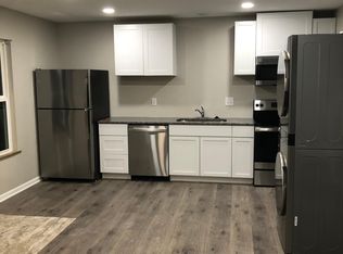 558 S Lincoln Ave #B, Marshall, MO 65340