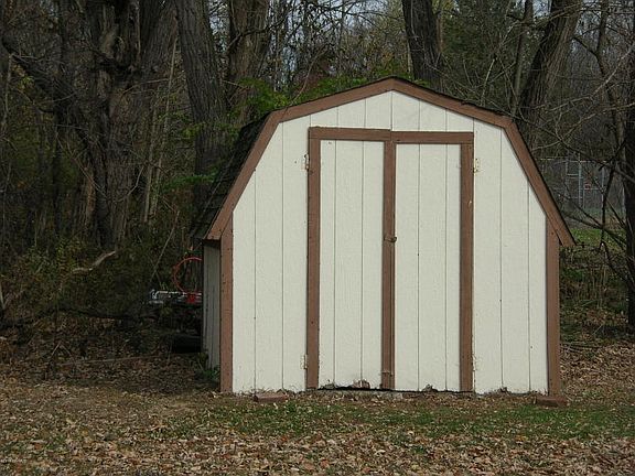 STORAGE SHED