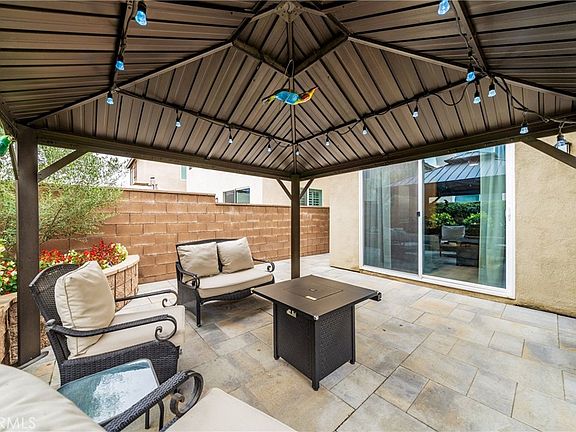 3rd image of 2561 E Wren Way