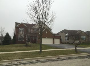 727 Jorstad Dr, North Aurora, IL 60542