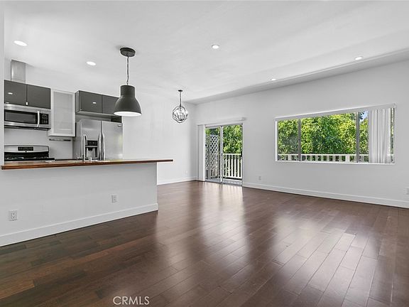 2nd image of 4859 Coldwater Canyon Ave APT 12
