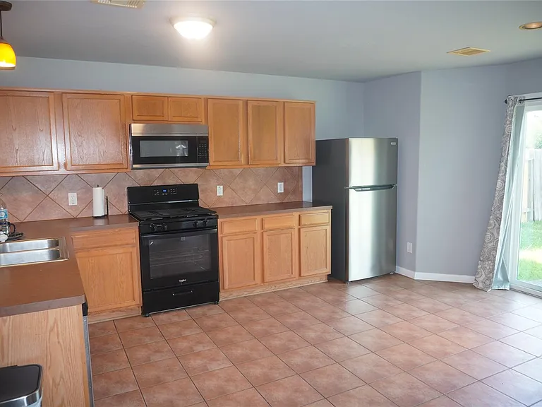 2663 Skyview Grove Ct — Photo 11