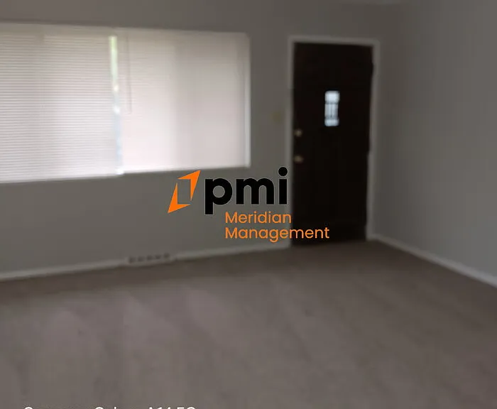 2209 N Elizabeth St — Photo 6