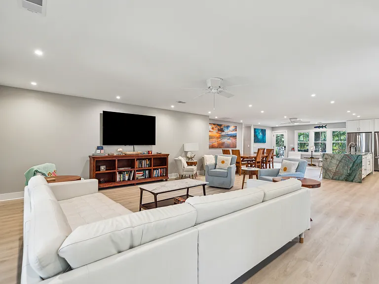 248 Forest Trl — Photo 1