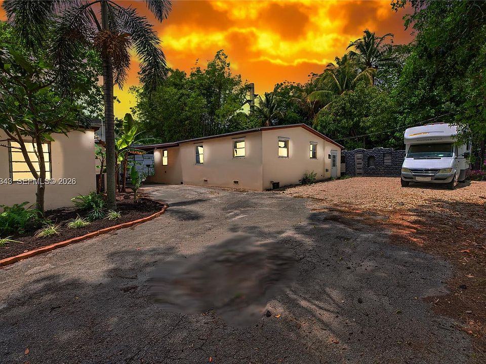 1st image of 749 NW 43rd St