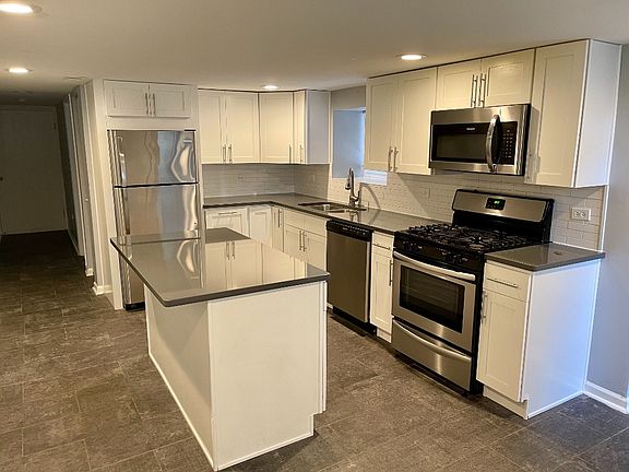 5th image of 5653 N Talman Ave #G