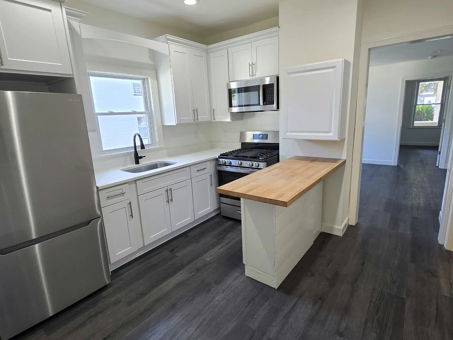 2 bed, 1600 sqft, $3,950 — Photo 1