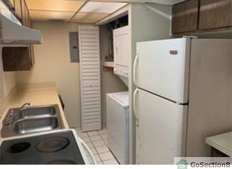 1st image of 4441 Treehouse Ln #103