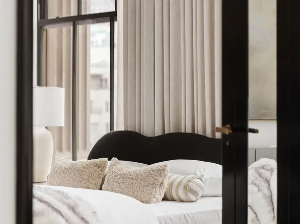 111 West 57th Street image 9 of 34