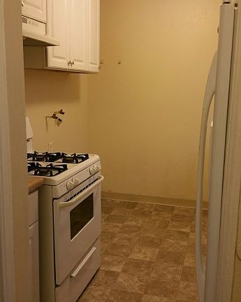 4th image of 3565 W Florence Ave