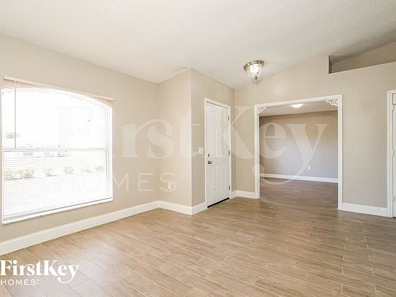 3rd image of 448 Bar Ct