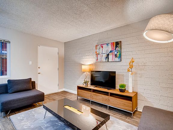 Vega | Northglenn, Co Apartments