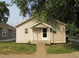 402 N 3rd St, Elsberry, MO 63343