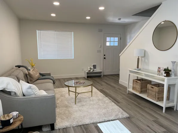 931 Prospect St #2, Oregon City, OR 97045