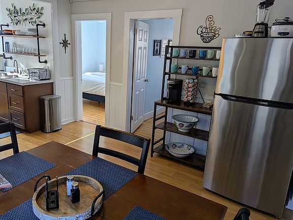 4th image of 41 Webster St #41