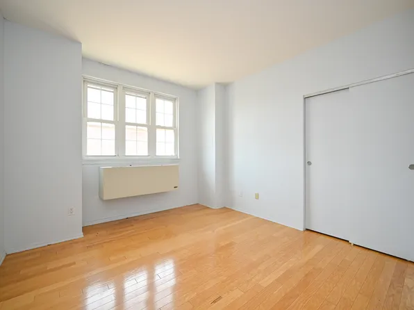 65 Oceana Drive East image 12 of 44