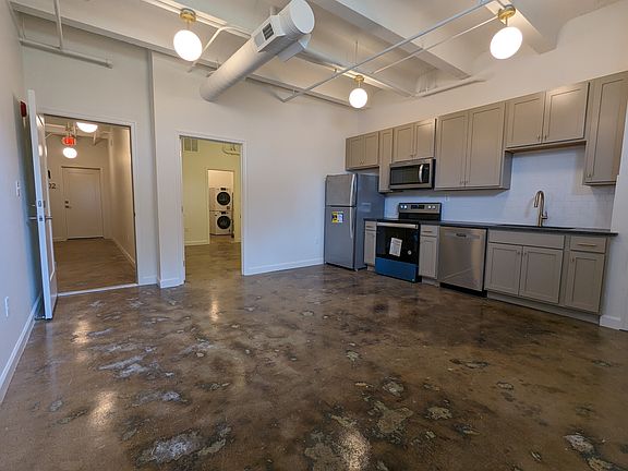 2nd image of 305 6th St #11307433
