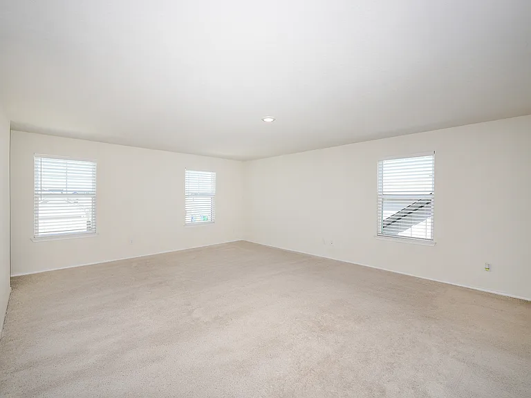 809 Beacon Hts — Photo 3