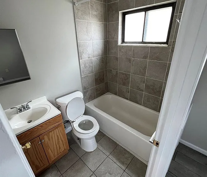 6339 Middlebelt Rd #5 — Photo 9