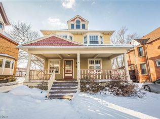 1378 Beach Ave, Lakewood, OH