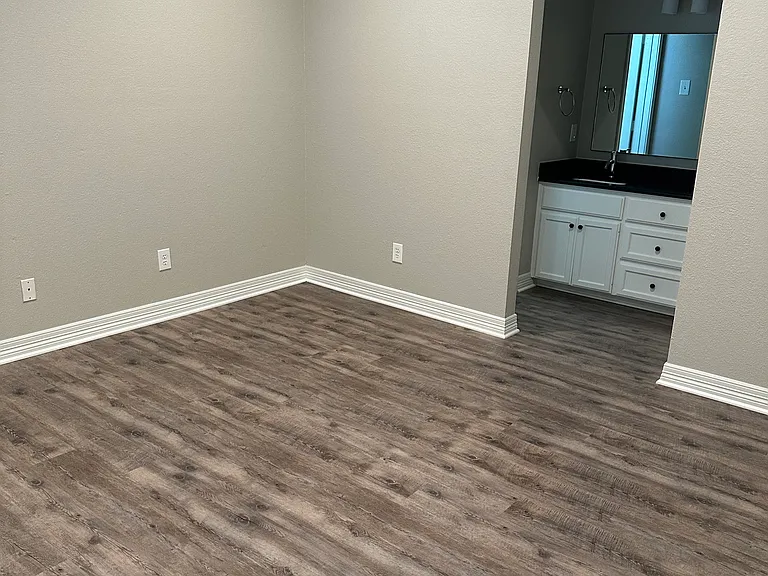 503 Shady Park Trl — Photo 11