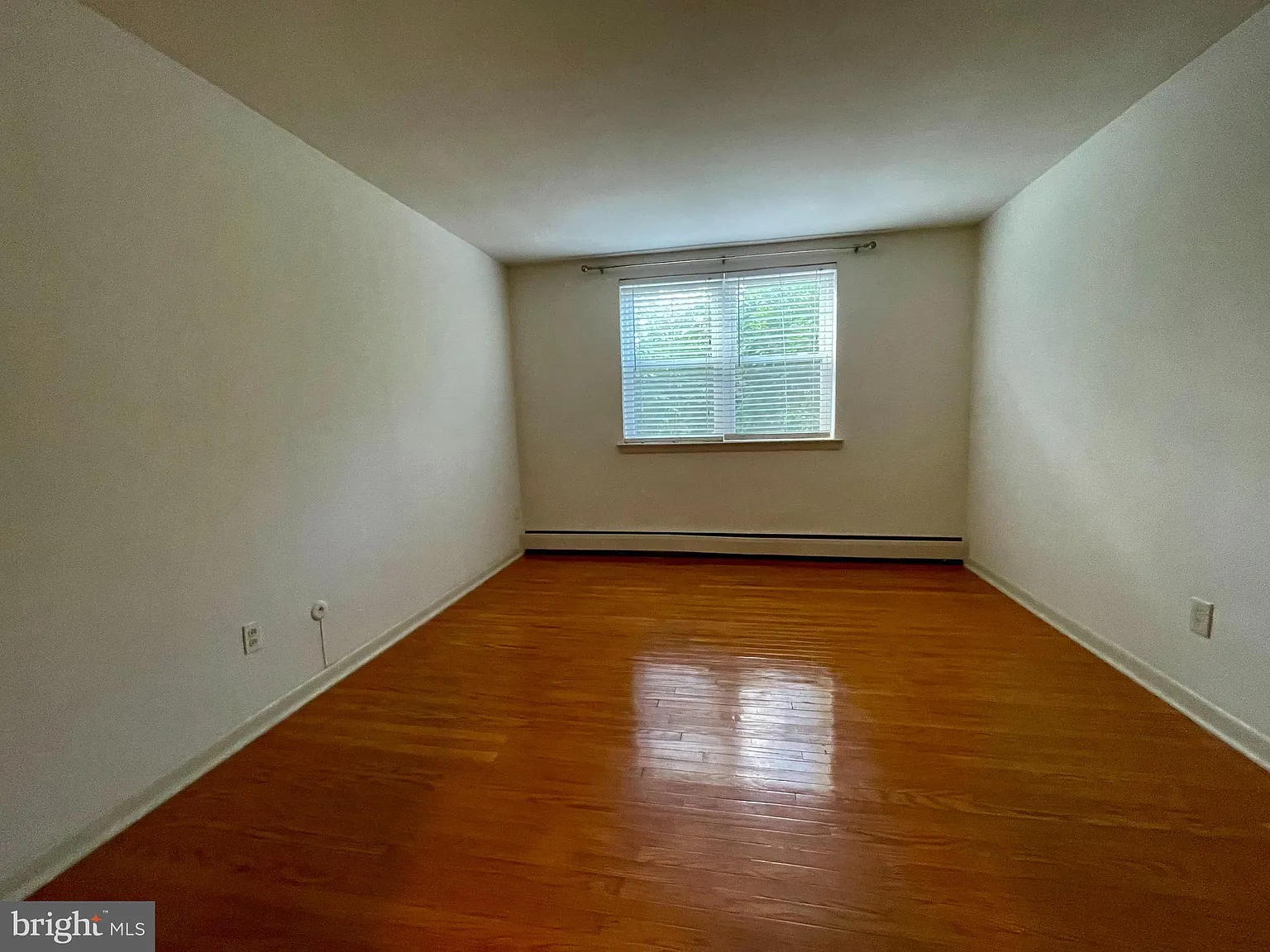 1 bed, 750 sqft, $1,585 — Photo 4