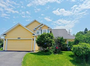 10 Eli Ct E, Charlottetown, PE C1E 2L4