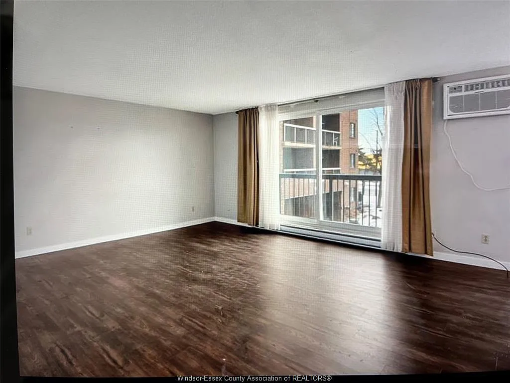 1 bed, 1.0 bath, 750 sqft, $1,600 — Photo 3