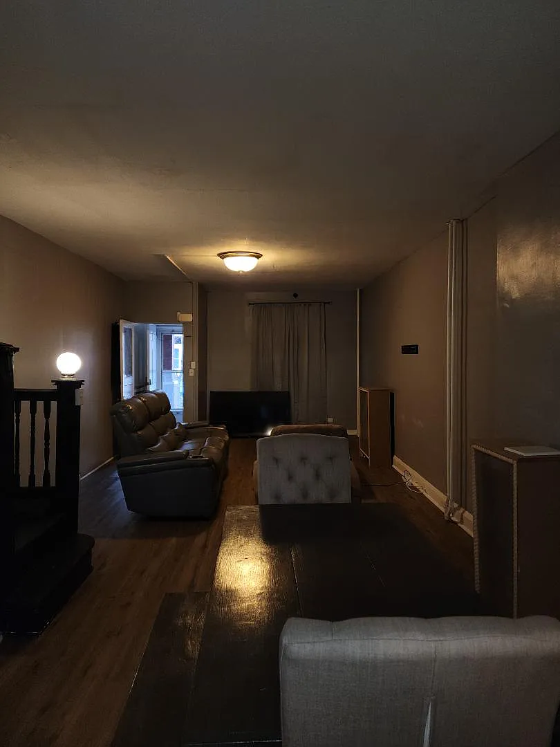 Unit Photo - 3111 McElderry St