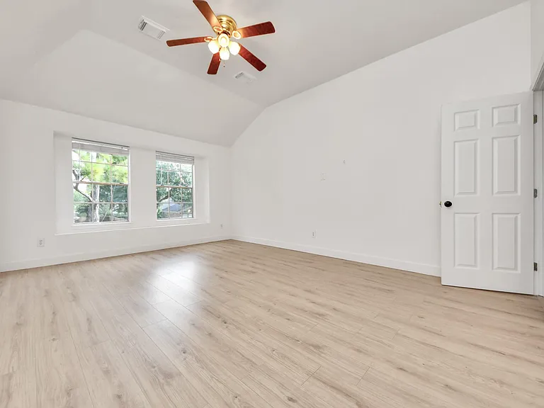 13515 Scarab Dr — Photo 11
