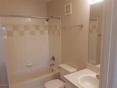 4th image of 13810 Sutton Park Dr N #1-U-336