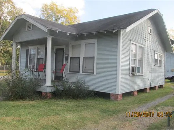 1861 Corley St, Beaumont, TX 77701