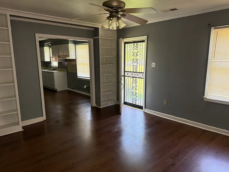 1642 Alta Vista Ave — Photo 12