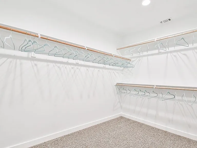 324 Ranger St — Photo 8