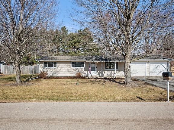 2nd image of 46W524 Locust St